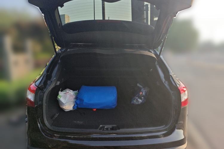Used Nissan Qashqai 2016 2.0L CVT Elite Edition Trunk