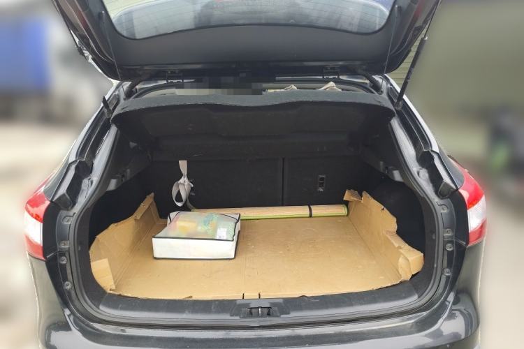 Used Nissan Qashqai 2016 2.0L CVT Luxury Edition Trunk