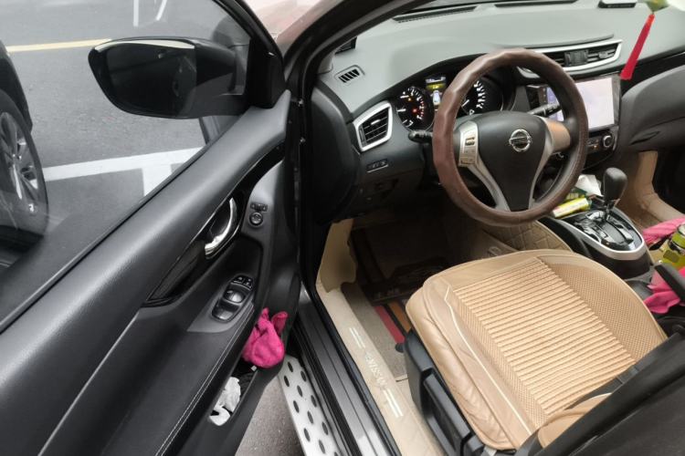 Used Nissan Qashqai 2016 2.0L CVT Elite Edition Driver Seat