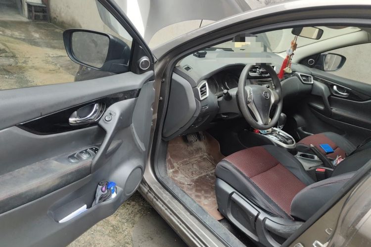 Used Nissan Qashqai 2016 2.0L CVT Elite Edition Driver Seat