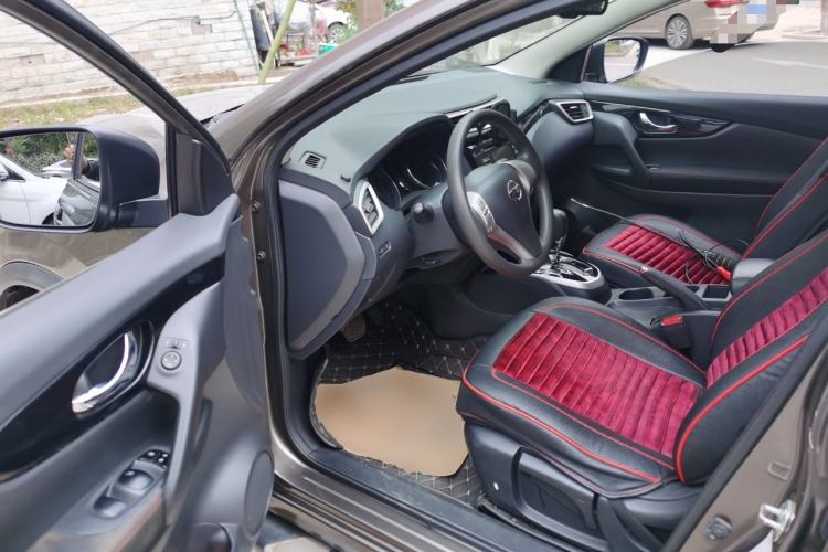 Used Nissan Qashqai 2016 2.0L CVT Elite Edition Driver Seat