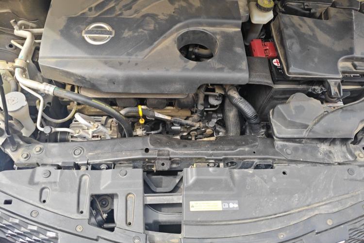 Used Nissan Qashqai 2016 2.0L CVT Elite Edition Engine Bay