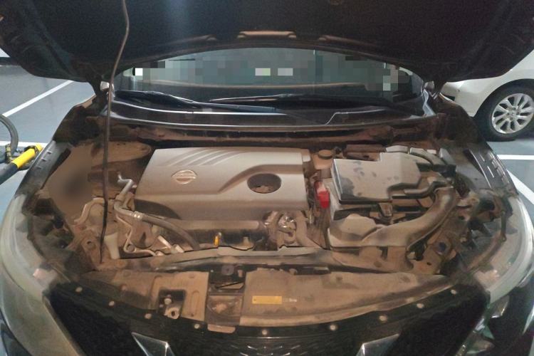 Used Nissan Qashqai 2016 2.0L CVT Elite Edition Engine Bay