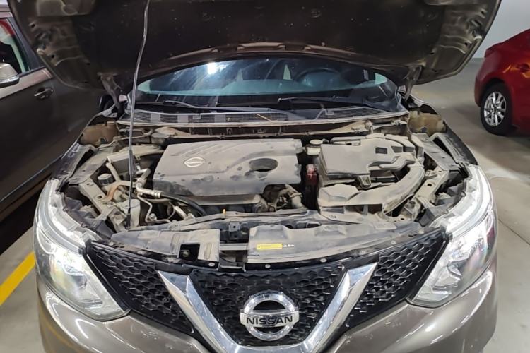 Used Nissan Qashqai 2016 2.0L CVT Elite Edition Engine Bay