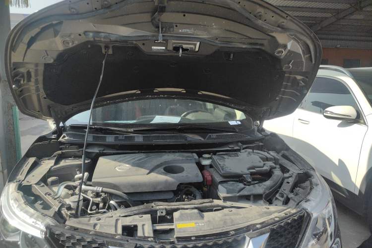 Used Nissan Qashqai 2016 2.0L CVT Luxury Edition Engine Bay