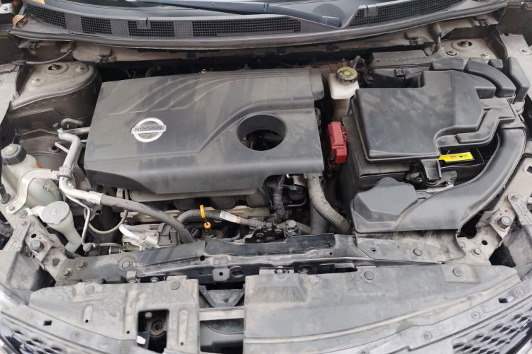 Used Nissan Qashqai 2016 2.0L CVT Elite Edition Engine Bay