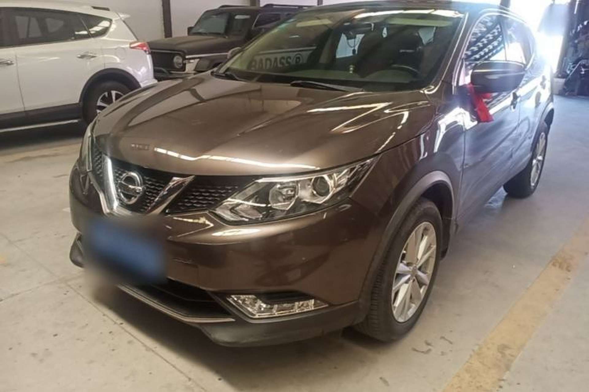 Used Nissan Qashqai 2016 2.0L CVT Elite Edition Front Left 45 Deg