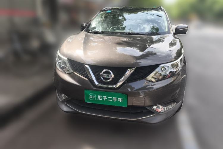 Used Nissan Qashqai 2016 2.0L CVT Deluxe Edition Front