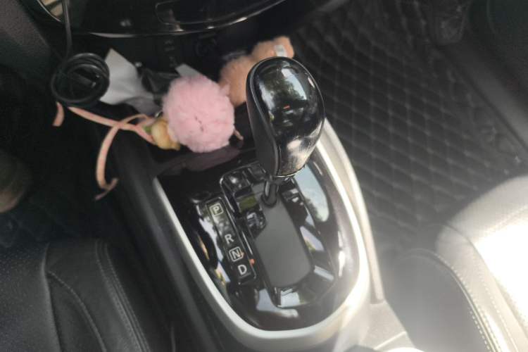 Used Nissan Qashqai 2016 2.0L CVT Deluxe Edition Gear Lever