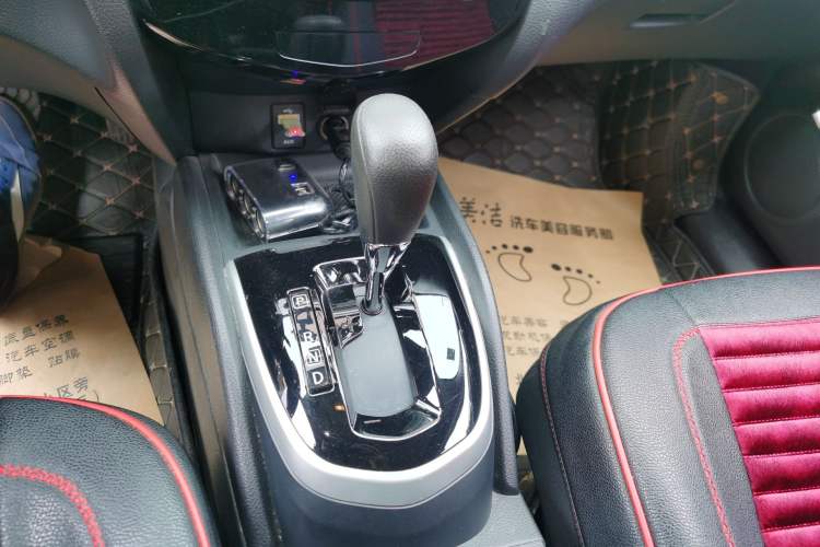 Used Nissan Qashqai 2016 2.0L CVT Elite Edition Gear Lever