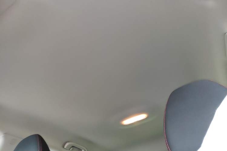 Used Nissan Qashqai 2016 2.0L CVT Elite Edition Headliner