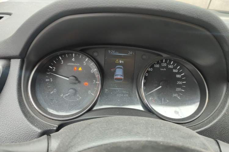 Used Nissan Qashqai 2016 2.0L CVT Elite Edition Instrument Cluster