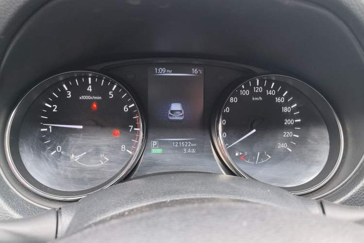 Used Nissan Qashqai 2016 2.0L CVT Elite Edition Instrument Cluster