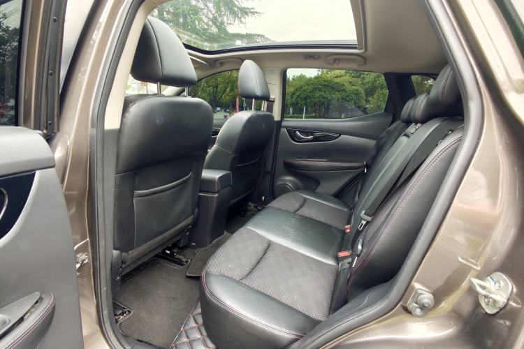 Used Nissan Qashqai 2016 2.0L CVT Luxury Edition Interior 1