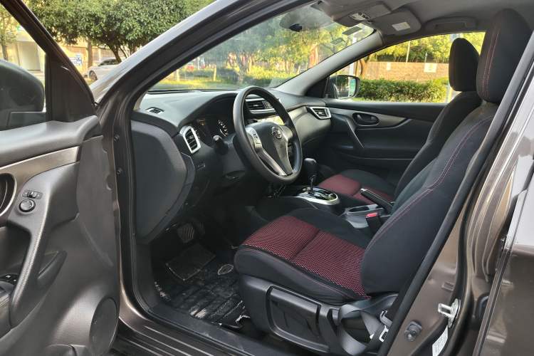 Used Nissan Qashqai 2016 1.2T CVT Fashion Edition Interior 1