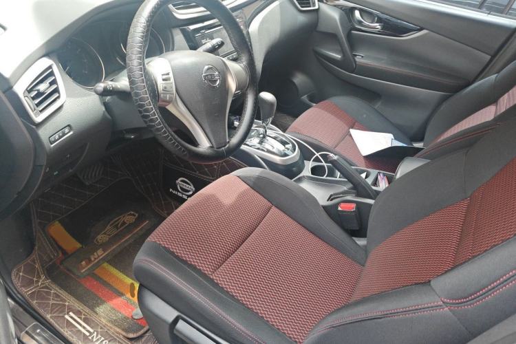 Used Nissan Qashqai 2016 2.0L CVT Elite Edition Left Front Seat