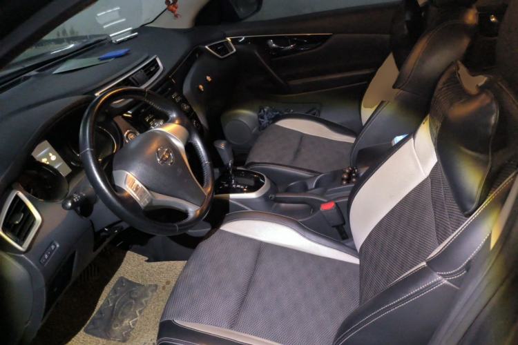Used Nissan Qashqai 2016 2.0L CVT Luxury Edition Left Front Seat