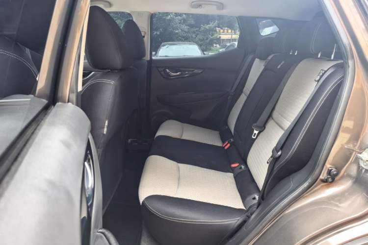 Used Nissan Qashqai 2016 2.0L CVT Elite Edition Left Rear Seat