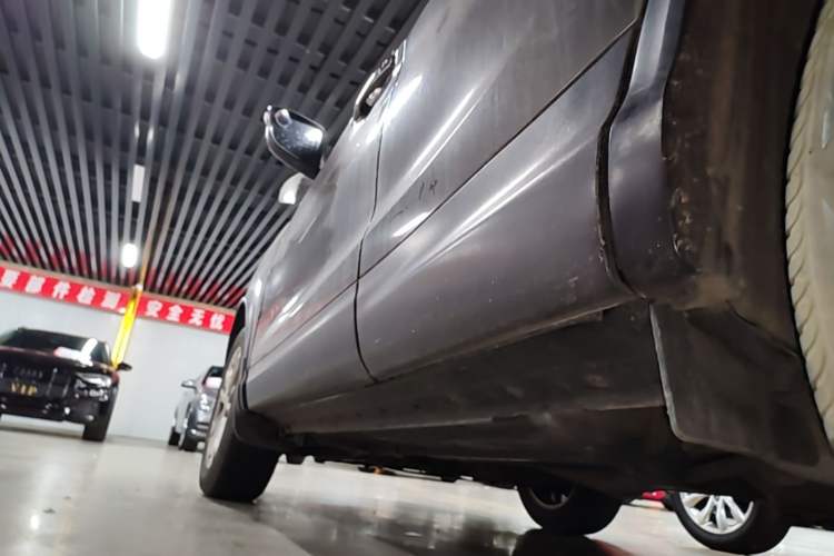 Used Nissan Qashqai 2016 2.0L CVT Elite Edition Left Side Sill