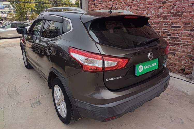 Used Nissan Qashqai 2016 2.0L CVT Elite Edition Rear Left 45 Deg