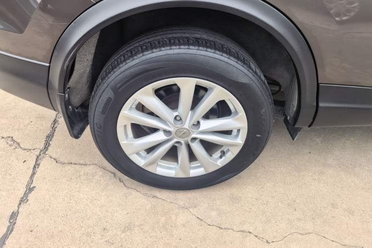 Used Nissan Qashqai 2016 2.0L CVT Elite Edition Right Rear Wheel Hub