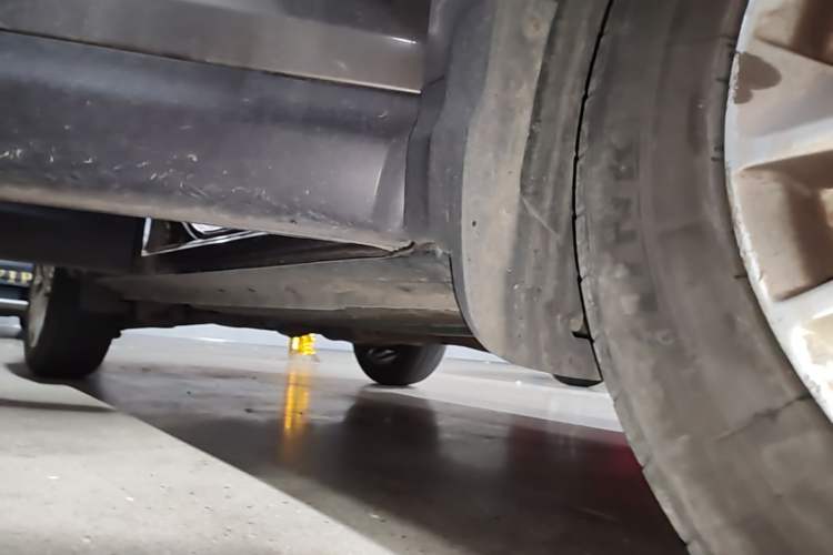Used Nissan Qashqai 2016 2.0L CVT Elite Edition Right Side Sill