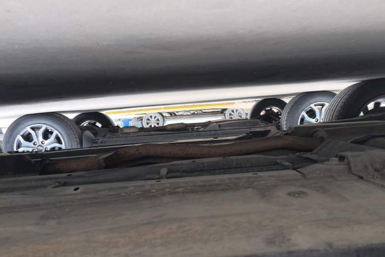 Used Nissan Qashqai 2016 2.0L CVT Elite Edition Right Side Sill