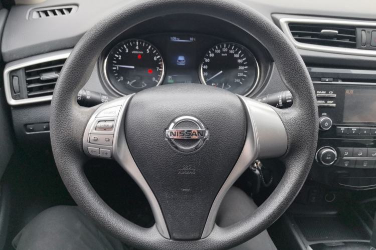 Used Nissan Qashqai 2016 2.0L CVT Elite Edition Steering Wheel