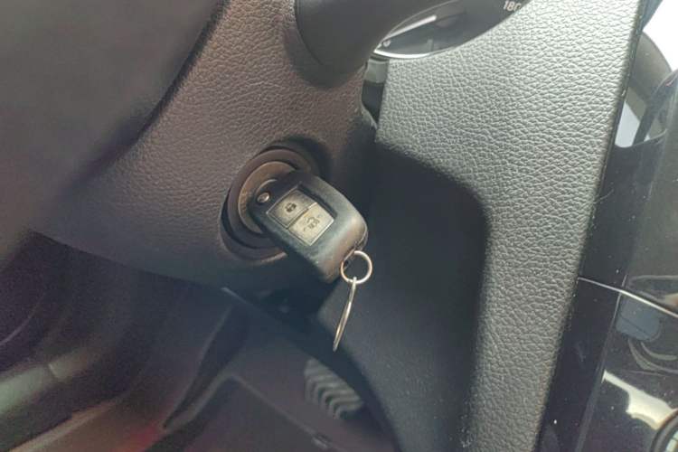 Used Nissan Qashqai 2016 2.0L CVT Elite Edition Vehicle Key