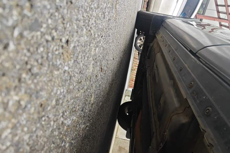 Used Nissan Qashqai 2016 2.0L CVT Elite Edition Chassis Rear Left