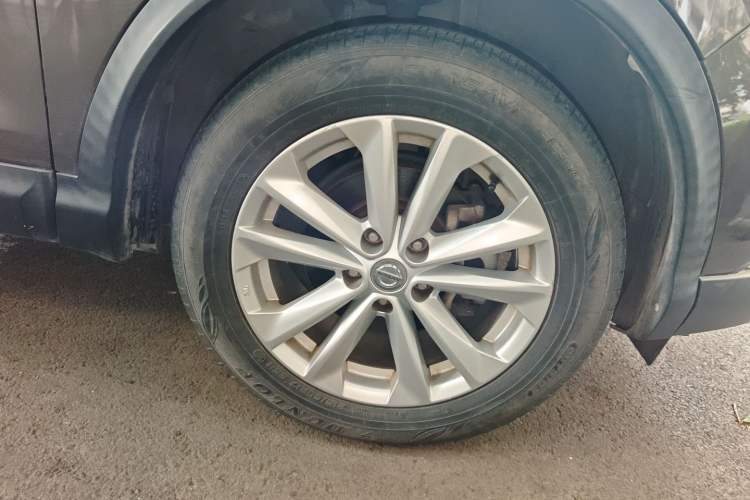 Used Nissan Qashqai 2016 2.0L CVT Elite Edition Exterior 7