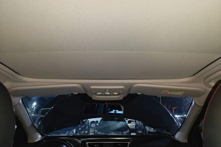 Used Nissan Qashqai 2016 2.0L CVT Luxury Edition Headliner