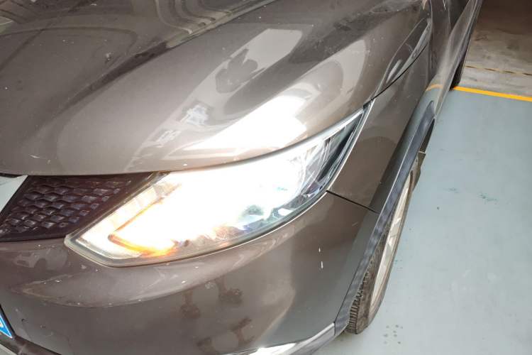 Used Nissan Qashqai 2016 2.0L CVT Elite Edition Left Front Headlight
