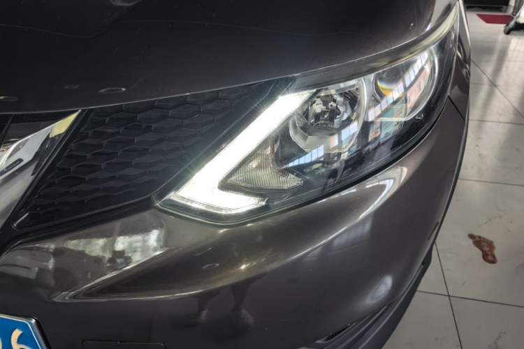 Used Nissan Qashqai 2016 1.2T CVT Fashion Edition Left Front Headlight