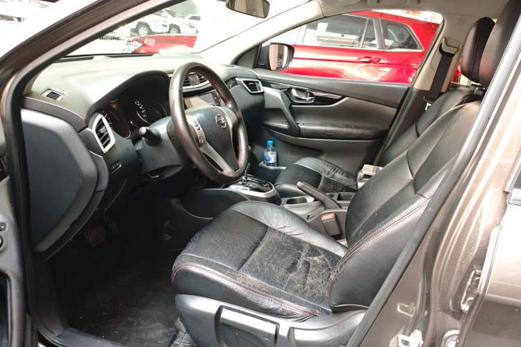 Used Nissan Qashqai 2016 2.0L CVT Elite Edition Left Front Seat