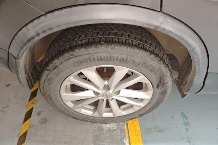 Used Nissan Qashqai 2016 2.0L CVT Elite Edition Right Rear Wheel Hub