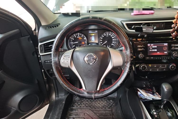 Used Nissan Qashqai 2016 2.0L CVT Elite Edition Steering Wheel