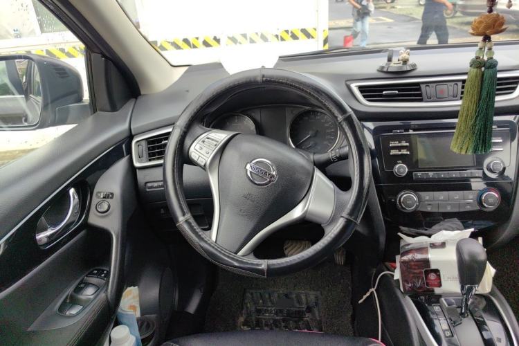Used Nissan Qashqai 2016 2.0L CVT Elite Edition Steering Wheel