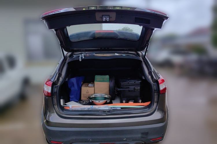 Used Nissan Qashqai 2016 2.0L CVT Elite Edition Trunk