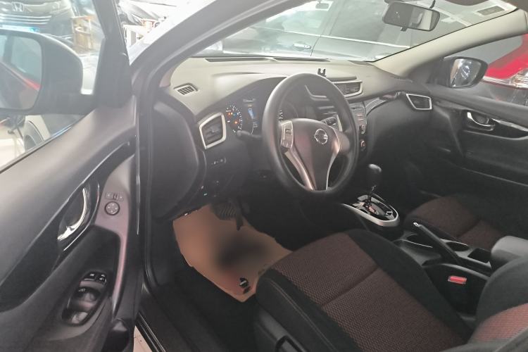 Used Nissan Qashqai 2016 2.0L CVT Elite Edition Driver Seat