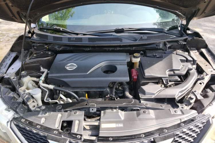 Used Nissan Qashqai 2016 2.0L CVT Elite Edition Engine Bay