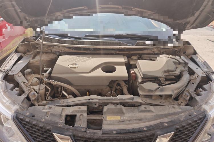 Used Nissan Qashqai 2016 2.0L CVT Elite Edition Engine Bay