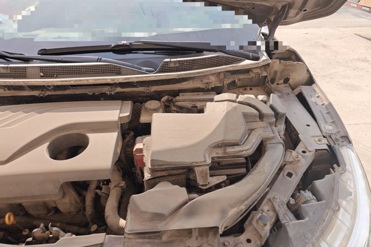 Used Nissan Qashqai 2016 2.0L CVT Elite Edition Engine Bay Left