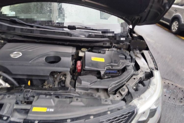 Used Nissan Qashqai 2016 2.0L CVT Elite Edition Engine Bay Left