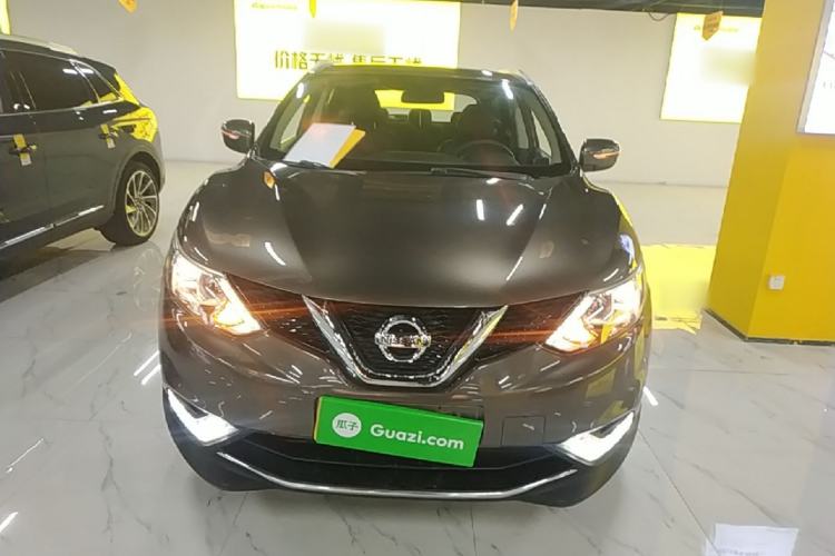 Used Nissan Qashqai 2016 2.0L CVT Elite Edition Front