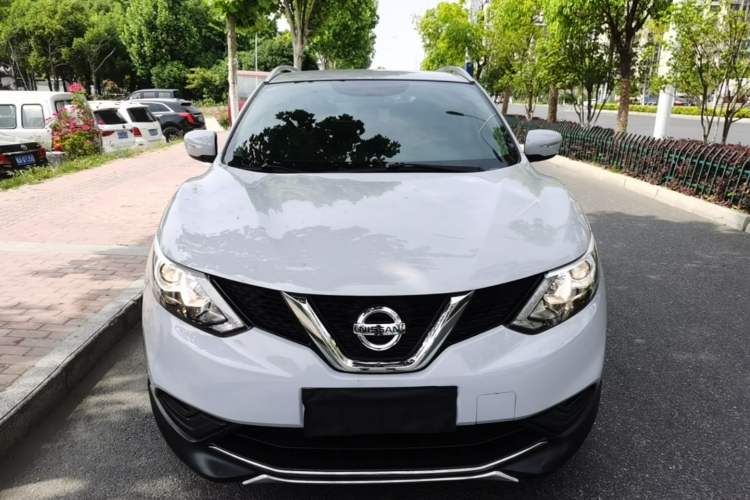 Used Nissan Qashqai 2016 1.2T CVT Fashion Edition Front