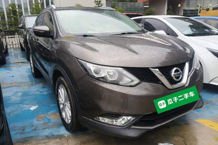 Used Nissan Qashqai 2016 2.0L CVT Elite Edition Front Right 45 Deg