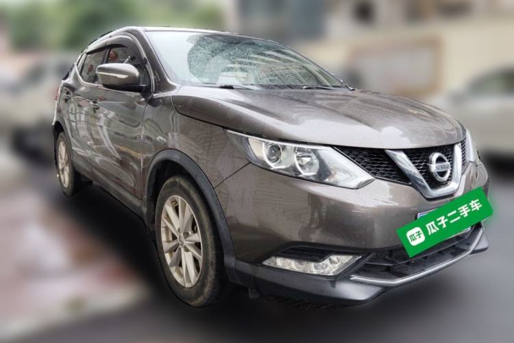 Used Nissan Qashqai 2016 2.0L CVT Elite Edition Front Right 45 Deg