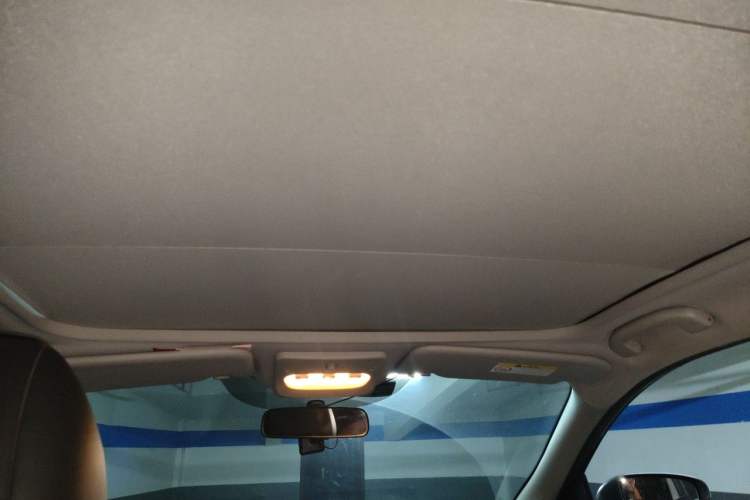 Used Nissan Qashqai 2016 2.0L CVT Luxury Edition Headliner