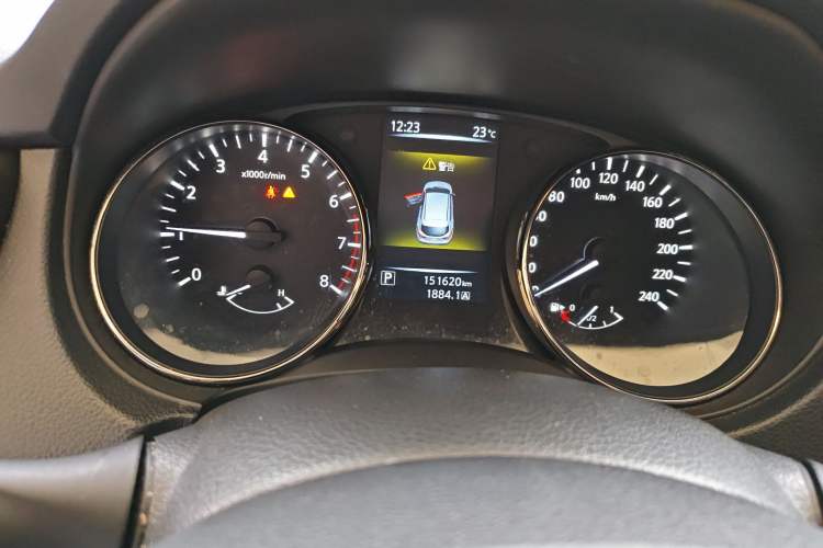 Used Nissan Qashqai 2016 2.0L CVT Elite Edition Instrument Cluster